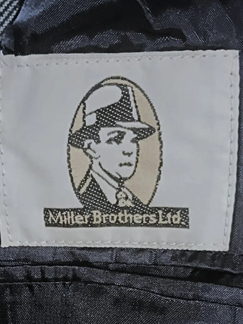 Milller Brothers LTD Men Bluish Gray 2 Piece Suit  39S